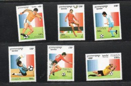 LOT 643 - CAMBODGE N° 1319/1324** -  FOOTBALL  Cote 12.75 € - Neufs