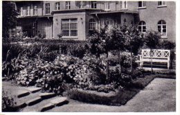 Bad Lausick - S/w Blütenterrasse Vor Dem Kurhotel - Bad Lausick