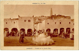 Algerie CPA Ghardaia Fantasia Sur La Grande Place Traditions 1931 Agenda Plm - Ghardaïa