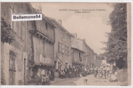 Cpa 16 RUFFEC  Faubourg Du Pontereau - Vieilles Maisons (t.b.e Circulé Voir Scan Recto-verso) - Ruffec