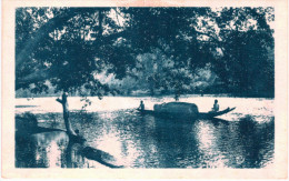 LAOTIENS .... SUR L ETINCELLEMENT DES EAUX ... - Laos