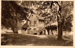 Versailles - Ref 25 - Hameau De Marie Antoinette - Le Moulin. - Série "Splendeurs Et Charmes De Versailles" - Schlösser