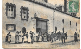 CPA BAZANCOURT CLICHE RARE PERSONNEL DEVANT ENTREE PRINCIPALE DE L'USINE LELARGE 51 MARNE - Bazancourt