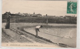 14- Calvados - Courseulles _Le  Nettoyage Des Huitres_  LL - Courseulles-sur-Mer