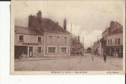 Herbault  41    La Rue De Blois Animée--Magasin De Chaussures Et Epicerie - Herbault