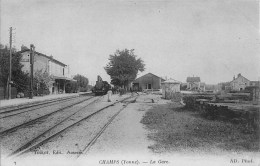 89 - Champs -  ** Gare - Train En Gare ** - Cpa Bon état - Voir 2 Scans. - Champs Sur Yonne