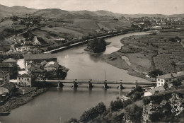 WW 438 /  C P S M  - BEHOBIE   (64) LE PONT INTERNATIONAL L'ILE DES FAISANS - Béhobie