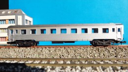 SCALA N ECHELLE - FS -CARROZZA PASSEGGERI LETTI GRIGIO ARGENTO - Passagierwagen