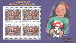 Denmark - Greenland Block30 (complete Issue) Unmounted Mint / Never Hinged 2004 Greenland Children - Blocs