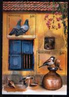 India Miniature MNH 2010, Pigeon And Sparrow, Bird. Birds, Pot, Pottery - Moineaux