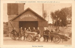 49 - SEICHES  SUR  LE  LOIR - Les Tanneries Angevines ,  Pompiers Devant Le Service Incendie - Seiches Sur Le Loir