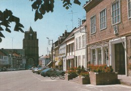 NORD PAS DE CALAIS - 59 - NORD  - WORMHOUT  - L'église Et La Mairie - CPSM GF Couleur - Wormhout