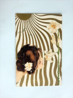 Carte Postale Ancienne : Raphael KIRCHNER : Femme Soleil Fleurs Lys - Kirchner, Raphael