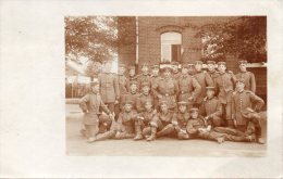 Gruppenfoto Vor Der Kaserne In  BAYREUTH; 1914 Nach KRONACH - Bayreuth