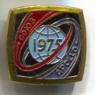 Space Cosmos Spaceship Programe - SOJUZ APOLLO, 1975. Soviet Union / Russia, Vintage Pin, Badge - Espace