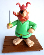 RARE FIGURINE PLAY ASTERIX TOYCLOUD CEJI - BARBE ROUGE LE PIRATE ASTERIX  1984 - Astérix & Obélix