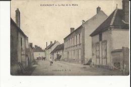 Dixemont  89   La Rue De La Mairie Animée Et Attelage - Dixmont