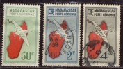 Madagascar - Oblitéré - Charnière Y&T 1935 N° 5 Et 7 Et 25 De 1942 Poste Aérienne - Luftpost