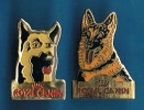 LOT 2 PIN´S DIFFÉRENTS //  ** CHIENS ** ROYAL CANIN ** - Lots