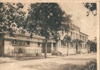 Lavit - De - Lomagne   ( 82 )  Groupe  Scolaire .  Avenue  De  Beaumont . - Lavit