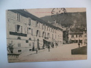 EAUX BONNES:La Poste Et L'Hôtel De La Poste.Basses Pyrénnées. - Eaux Bonnes