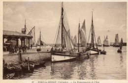 PORT EN BESSIN  -   La Poissonnerie Et L'Epi - Port-en-Bessin-Huppain