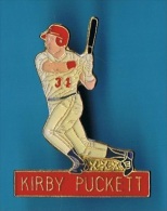 PIN´S //  ** BASEBALL ** KIRBY PUCKETT ** 1984 / 1995 ** JOUE à TWINS MINNESOTA ** Né En 1960 \ 2006 ** - Baseball