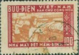 AN0180 Vietnam 1957 Textile Workers 1v USED - Textiles