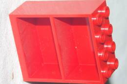 LEGO Ancien BLOC 2 ETAGERES BIBLIOTHEQUE  2 X 4 X 5   Fond ROUGE /  APPARTEMENT De POUPEE - Lego System