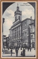 03006 "FOLIGNO - PALAZZO COMUNALE"  ANIMATA, FOTOGRAFO, CARROZZA CON CAVALLO.  CART. SPED. 1924 - Foligno