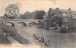 Pontorson     50      Le Pont Sur Le Couesnon . Lavandières - Pontorson