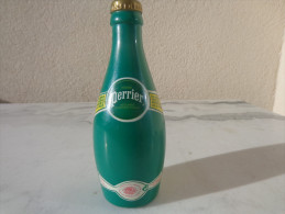 Décapsuleur Publicitaire PERRIER En Forme De Bouteille - Tire-Bouchons/Décapsuleurs