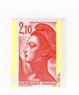 Liberté 2fr10 Rouge De Roulette YT 2322b : GOMME BRILLANTE Et Léger Phospho à Cheval. Voir Le Scan. Cote YT > 13 €. - Unused Stamps