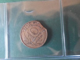 PIECE DE 10 CENTIMES 1963  FAUTEE   *****    A     SAISIR    ****** - Varianten En Curiosa