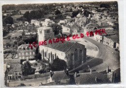 79 - MONCOUTANT - L' EGLISE ET LA PLACE   VUE AERIENNE - Moncoutant