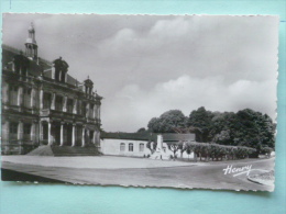 V08-55-meuse-montiers Sur Saulx-la Place De La Mairie--1976 - Montiers Sur Saulx