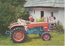 34550- UNIVERSAL 550 TRACTOR - Tracteurs