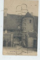 Milly-la-Forêt (91): L´ancienne Hotellerie Du Lion D´Or Ou Descendait Henri IV Ferme En 1910 (animé) PF. - Milly La Foret