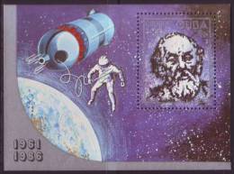 1986.3 CUBA 1983 Ed.3176 DIA DEL COSMONAUTA. COSMOS ASTRONAUTICS RUSSIA TSIOLKOVSKY SHEET MNH - Neufs