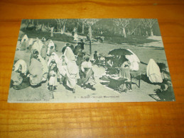 Petit Marché,groupe Mauresques à Alger, Semeuse France 20 C Surchargée ALGERIE - Street Merchants