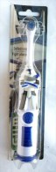 STAR WARS 2012 BLISTER EPISODE BROSSE A DENT ELECTRIQUE G.U.M CLONE TROOPER - Episode I