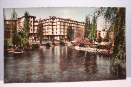 LE  HAVRE   ---Les Nouveaux Immeubles  Et Le Square St  Roch - Square Saint-Roch