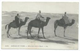 CPA ANIMEE MEHARISTES DANS LE DESERT, SCENES ET TYPES - Zonder Classificatie