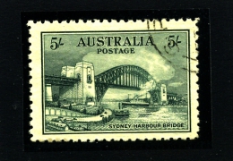 AUSTRALIA - 1932  5/  BRIDGE  FINE USED SG 143 - Oblitérés