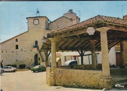 47----LAROQUE-TIMBAUT--la Halle Et La Porte De L'horloge----voir 2 Scans - Laroque Timbault