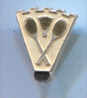 BADMINTON Sport - Vintage Pin Badge - Badminton