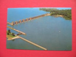 Mississippi River.U.S. DAM AND LOCK NO.7.About 4 Miles North Of La Crescent,Minnesota. - Châteaux D'eau & éoliennes