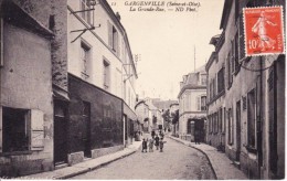 CPA GARGENVILLE 78 - La Grande Rue - Gargenville