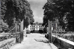 CPSM Le Mesnil St Denis Chateau De La Verrière Mutuelle De L´éducation Nationale - Le Mesnil Saint Denis