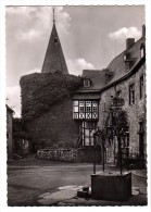 Hagen Hohenlimburg - S/w Schloßhof Mit Brunnen - Hagen